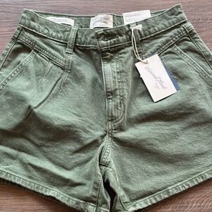 Universal Thread Green Cargo Shorts Relaxed Fit